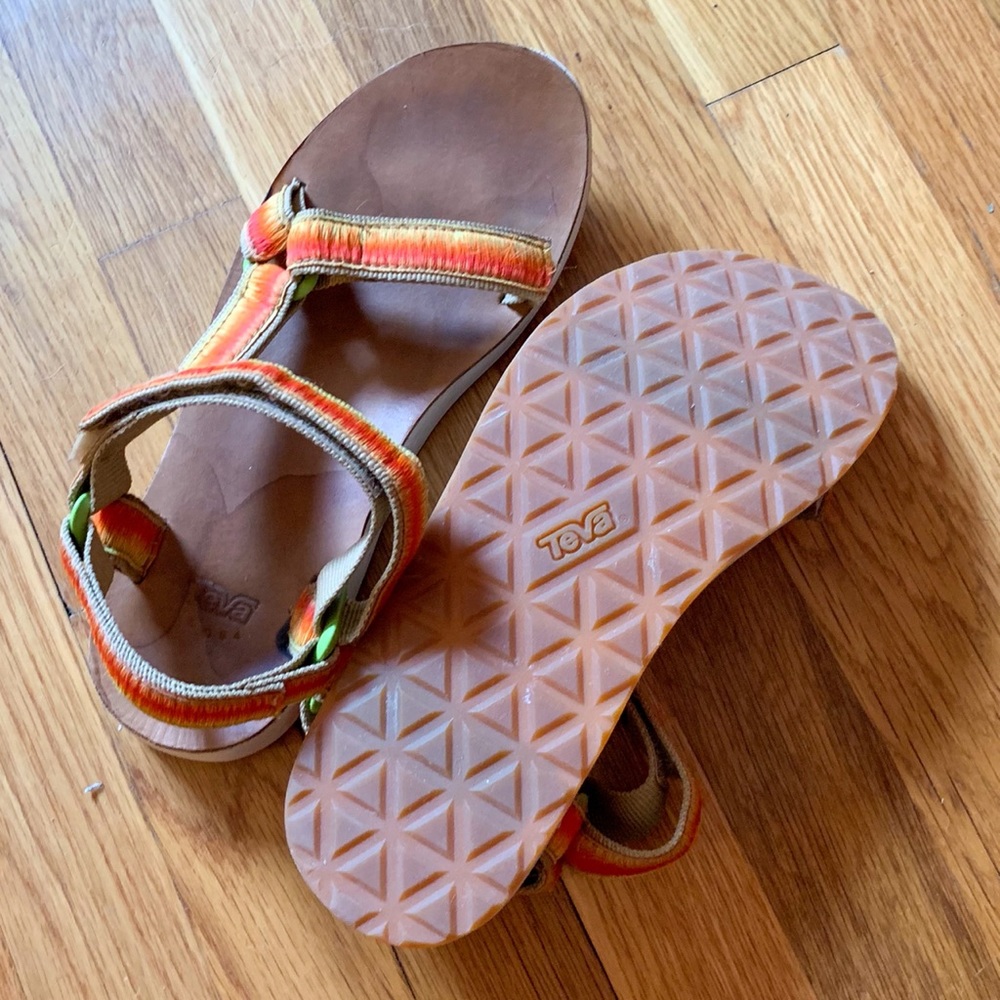 Teva Women’s Ombre Sandals Size 8